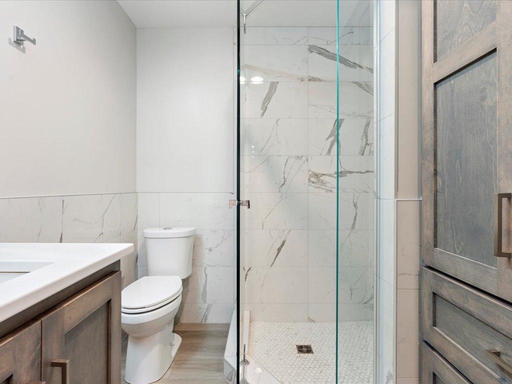 1725 White Cloud Drive N