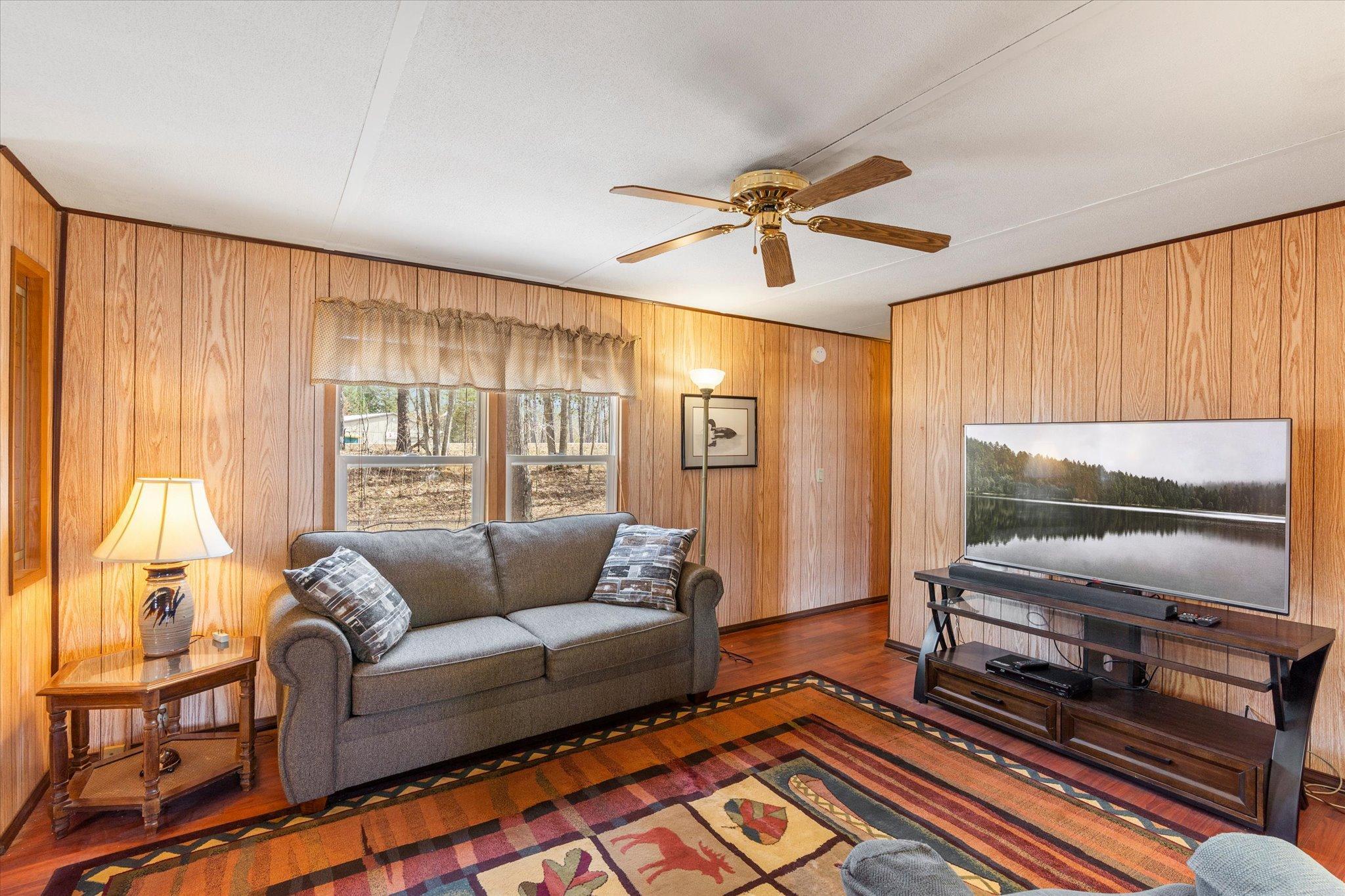 309 Daisy Trail NE
