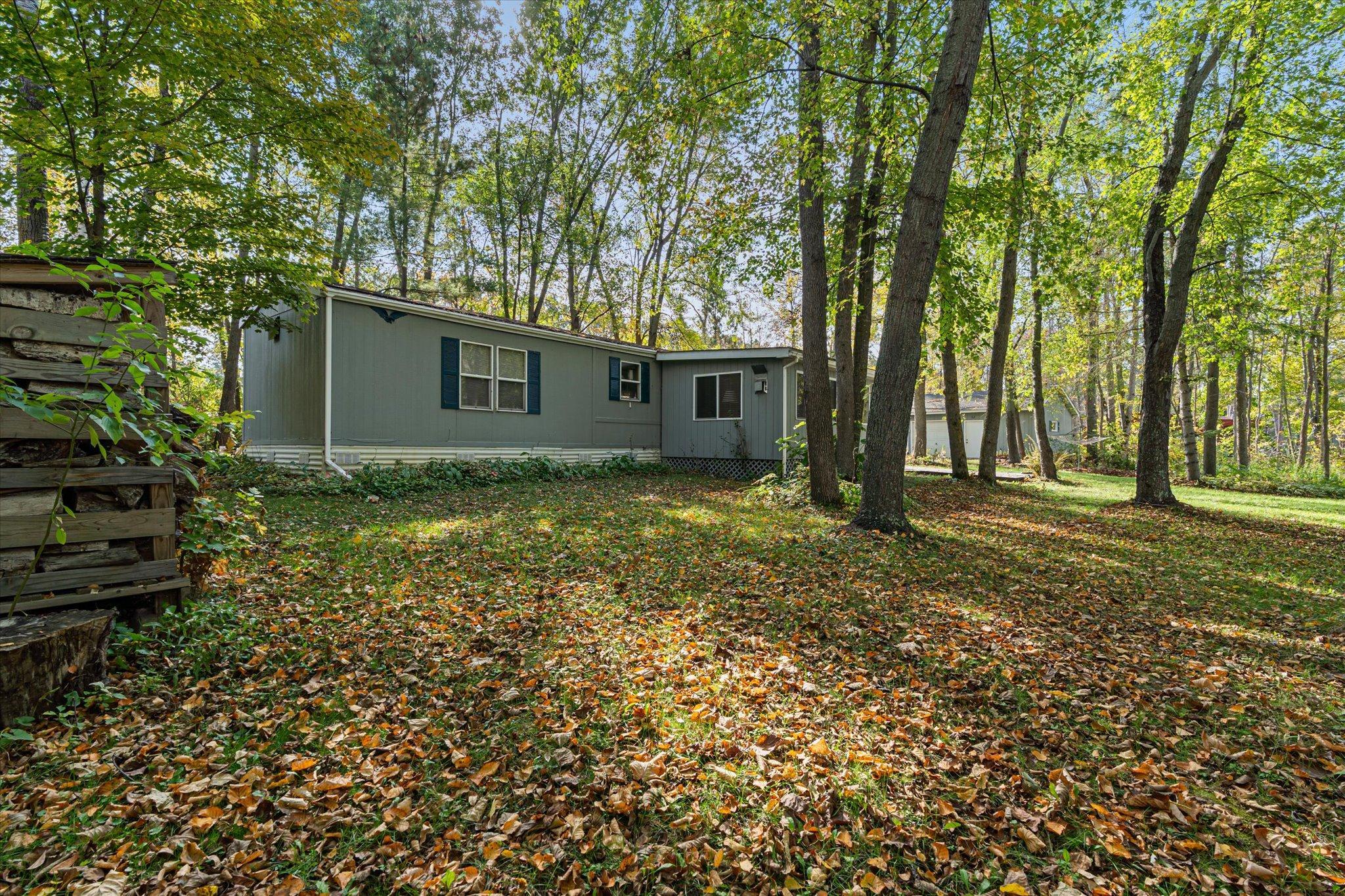 309 Daisy Trail NE
