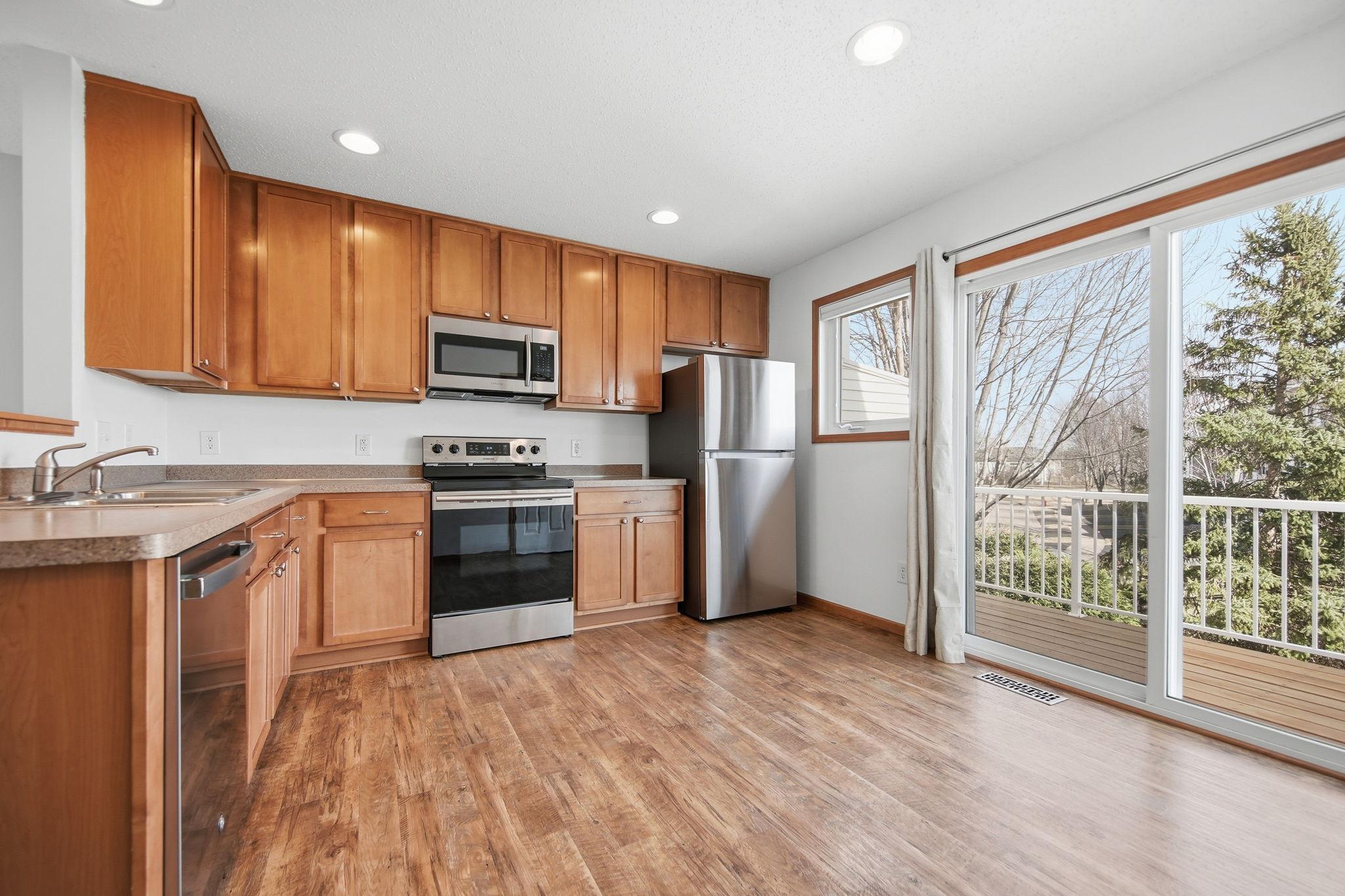 5027 Evergreen Drive N Unit: 7