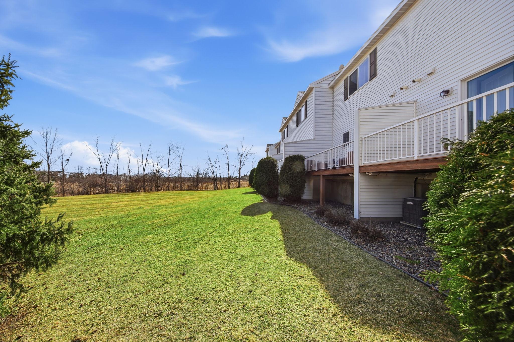 5027 Evergreen Drive N Unit: 7