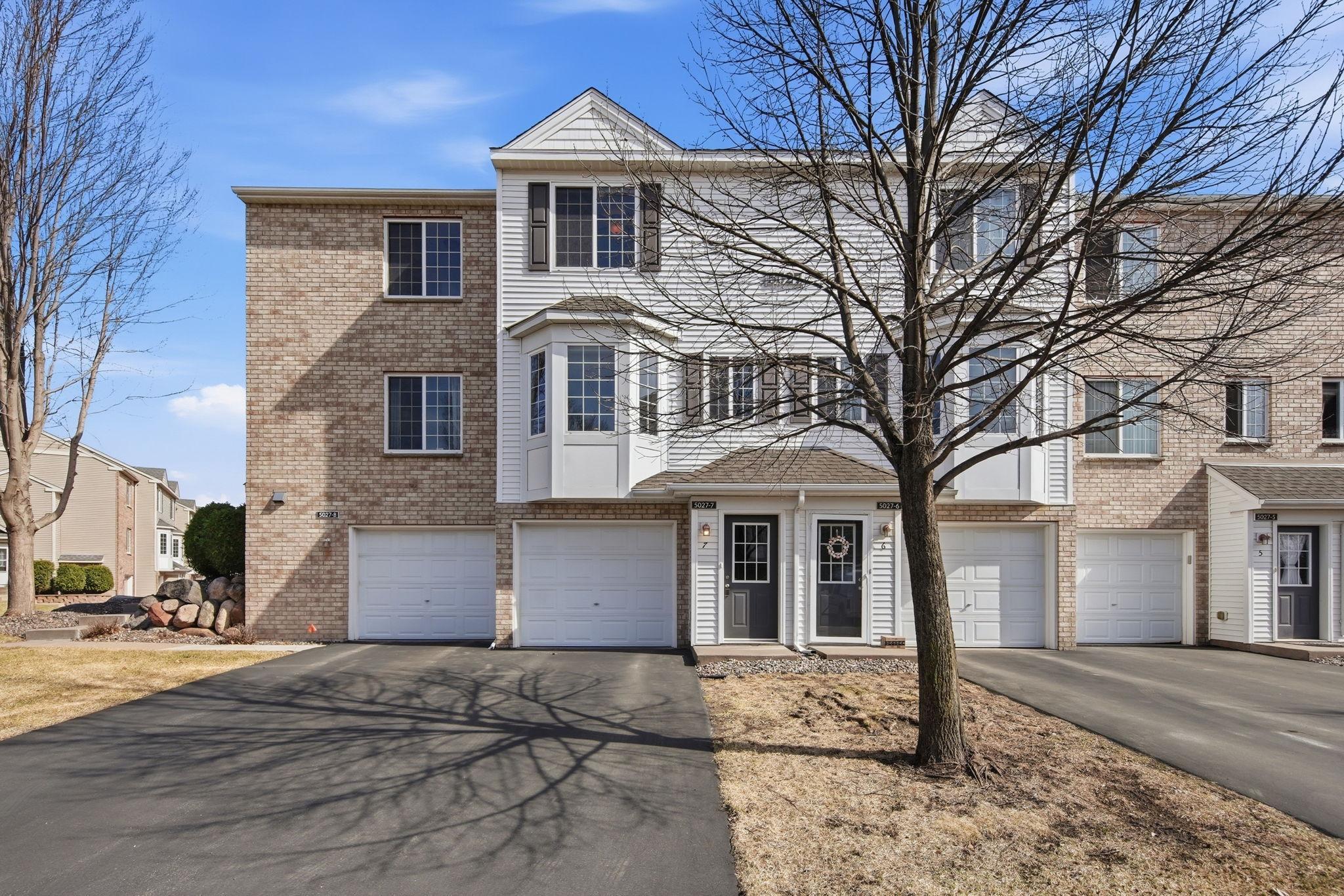 5027 Evergreen Drive N Unit: 7