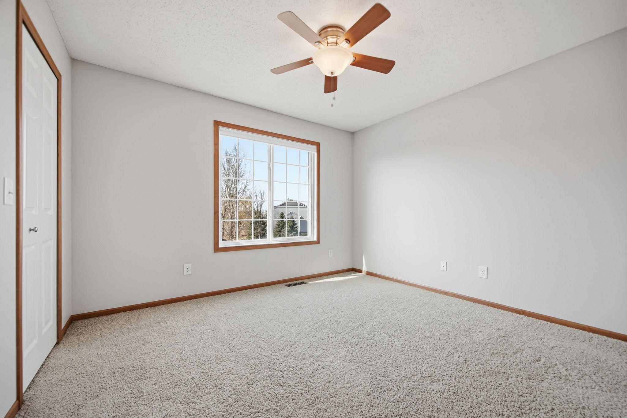 5027 Evergreen Drive N Unit: 7