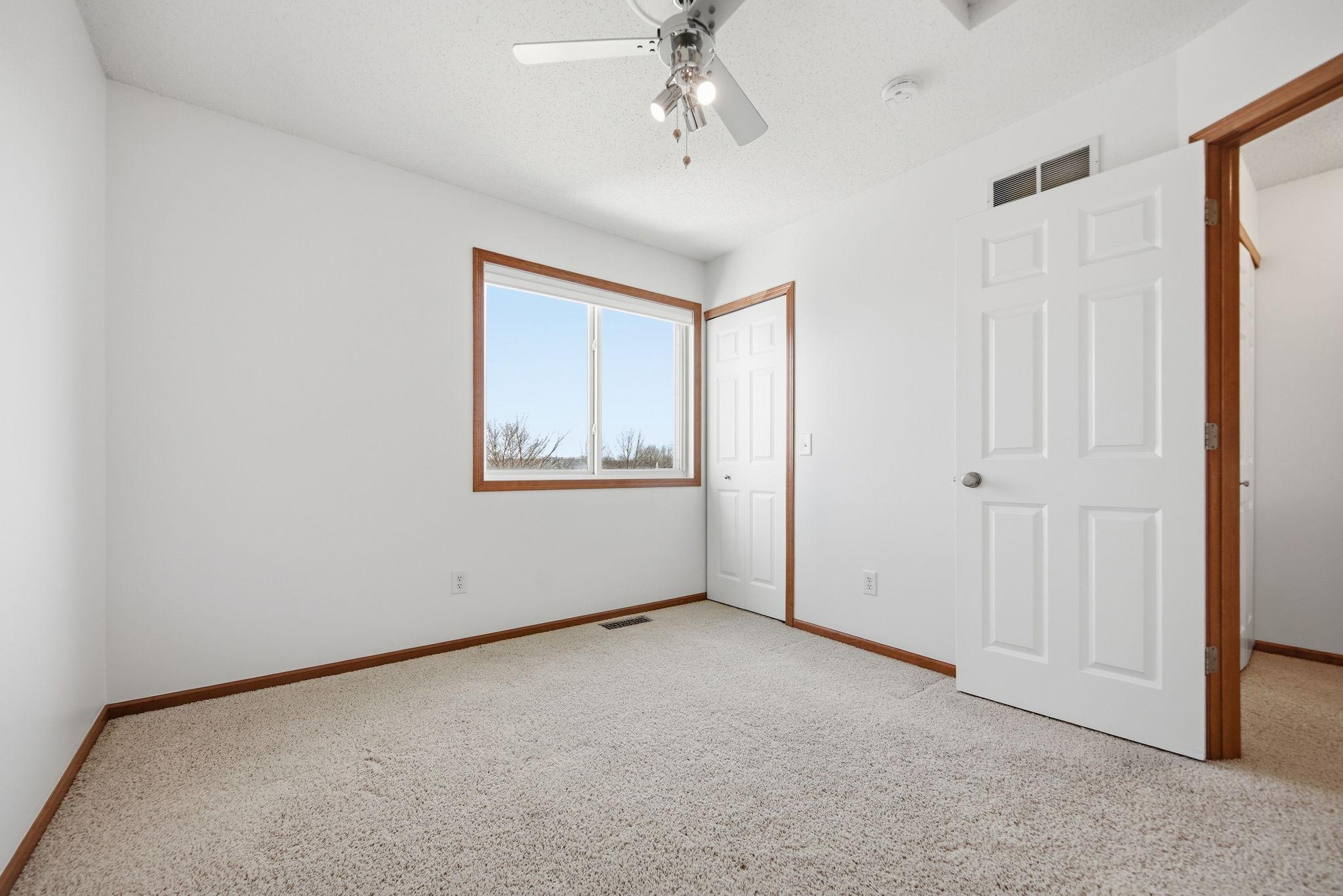 5027 Evergreen Drive N Unit: 7