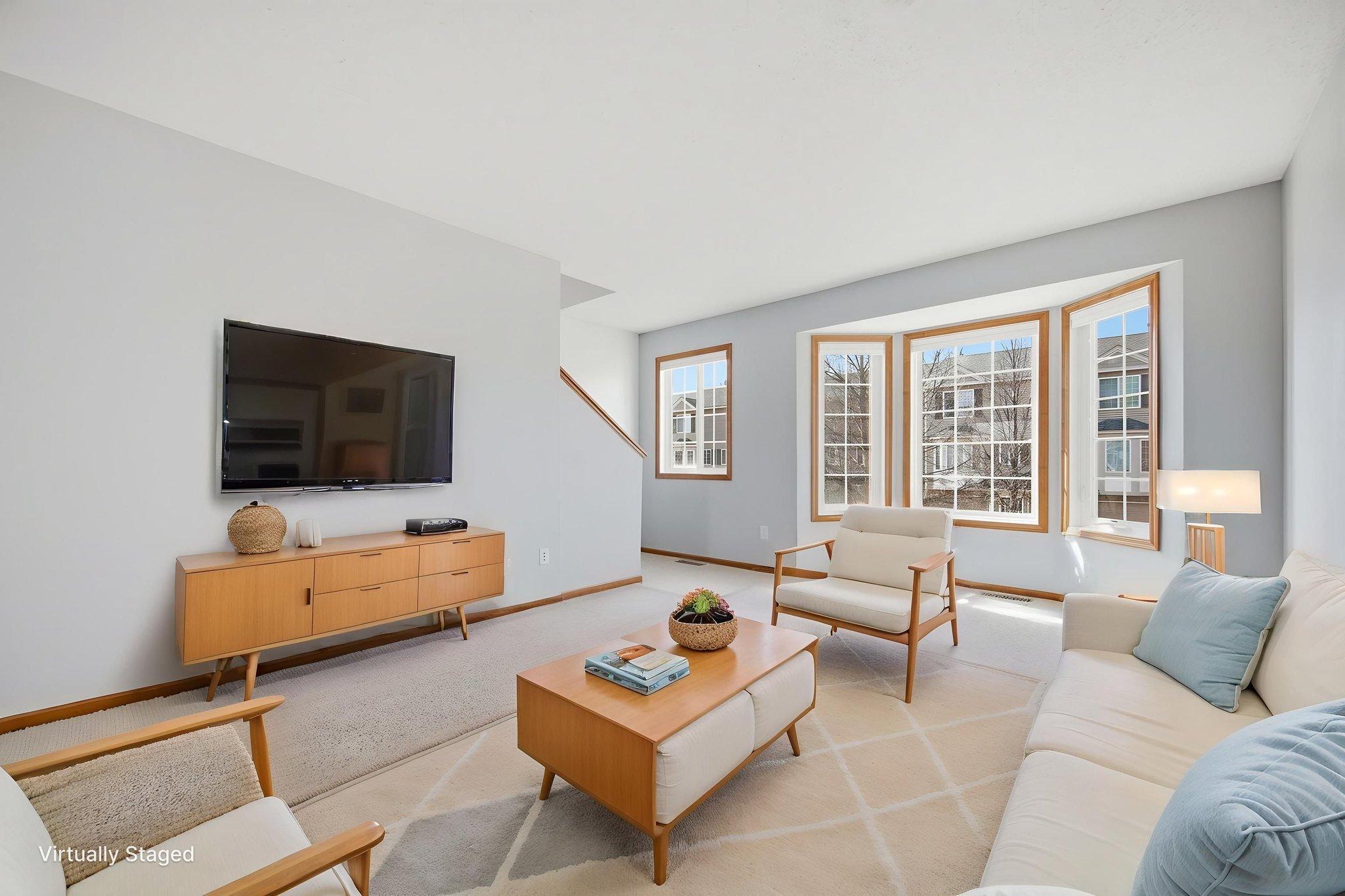 5027 Evergreen Drive N Unit: 7