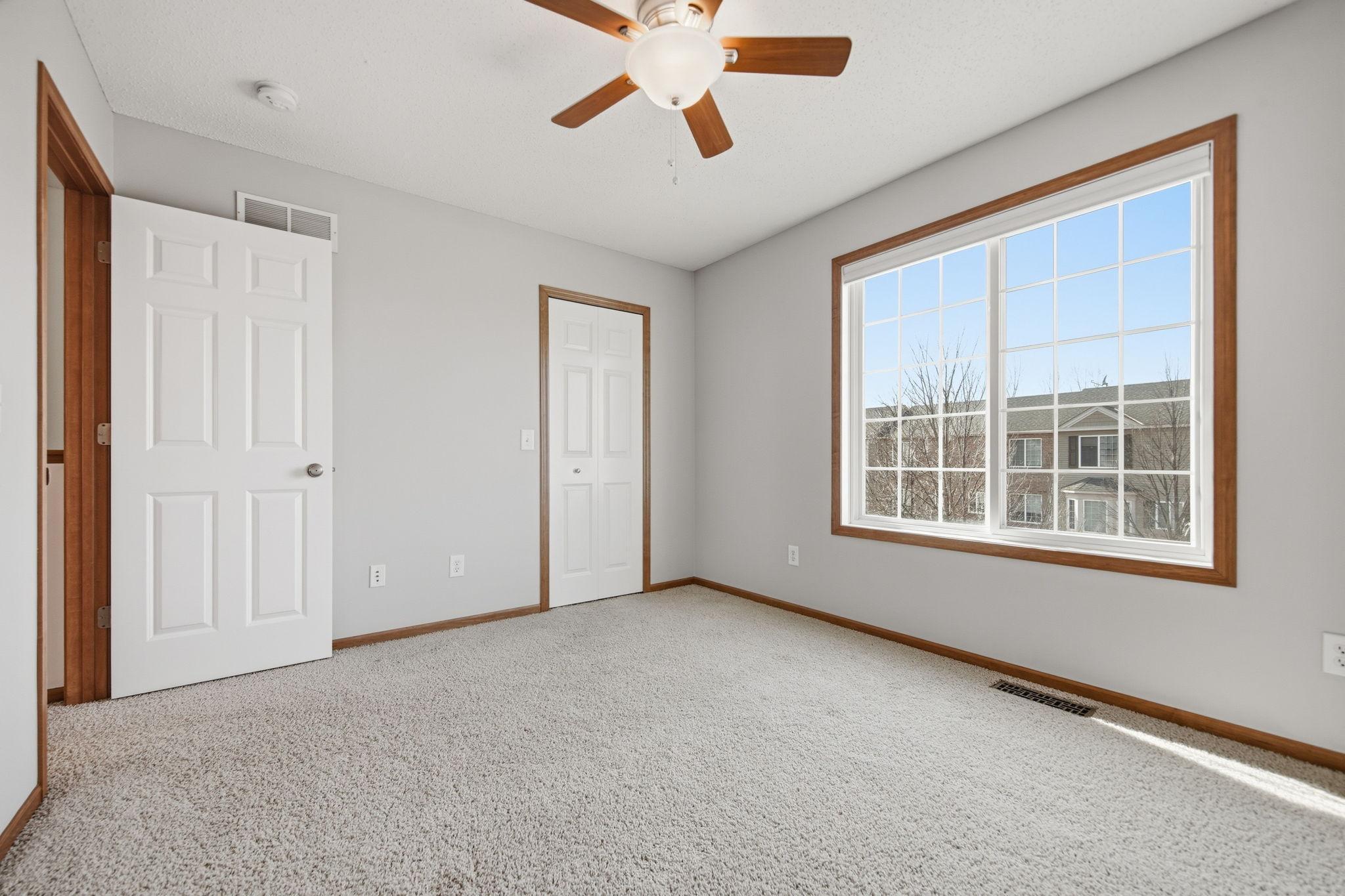 5027 Evergreen Drive N Unit: 7