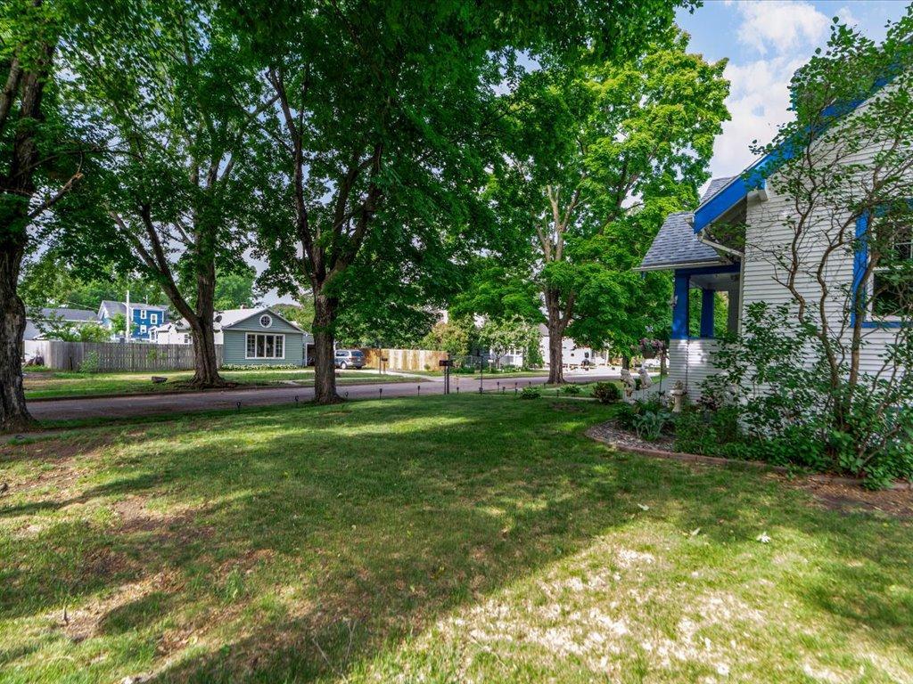 109 2nd Street NW