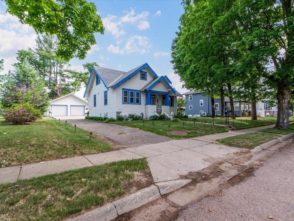 109 2nd Street NW