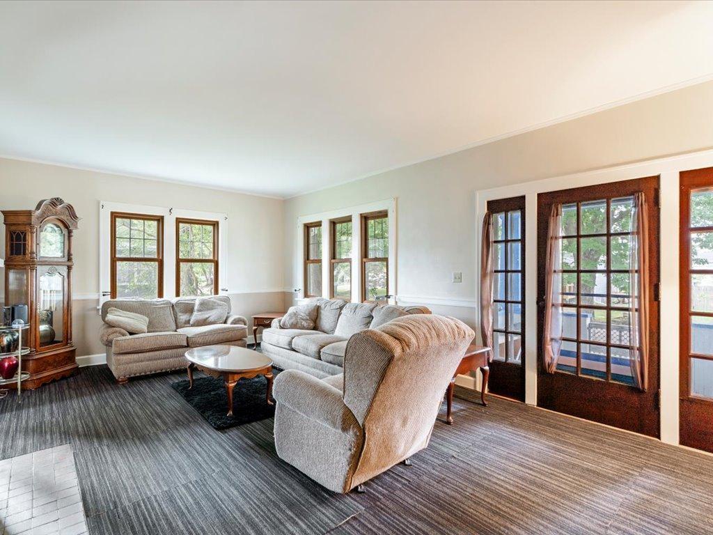 109 2nd Street NW