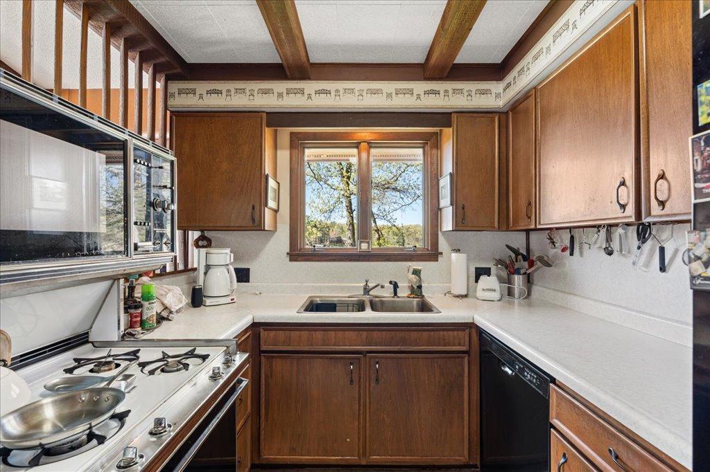 12388 Brookwood Circle