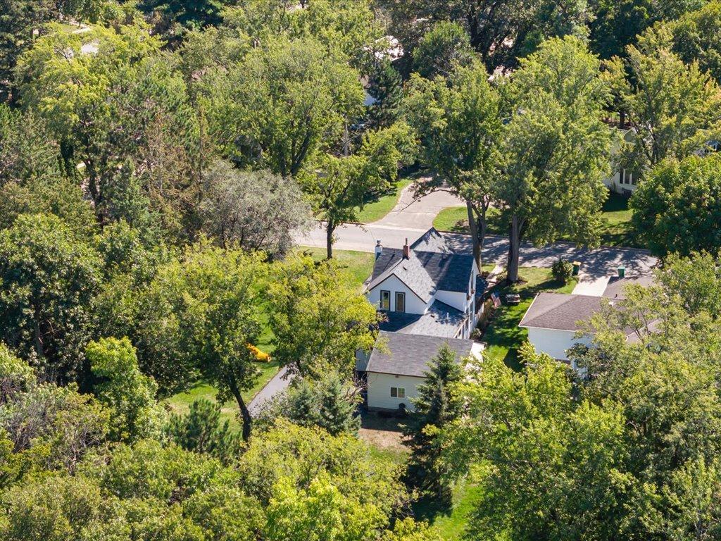 905 Bluff Avenue