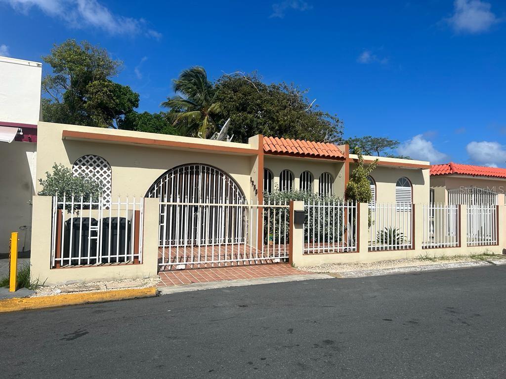 1255 PASEO DIAMANTE