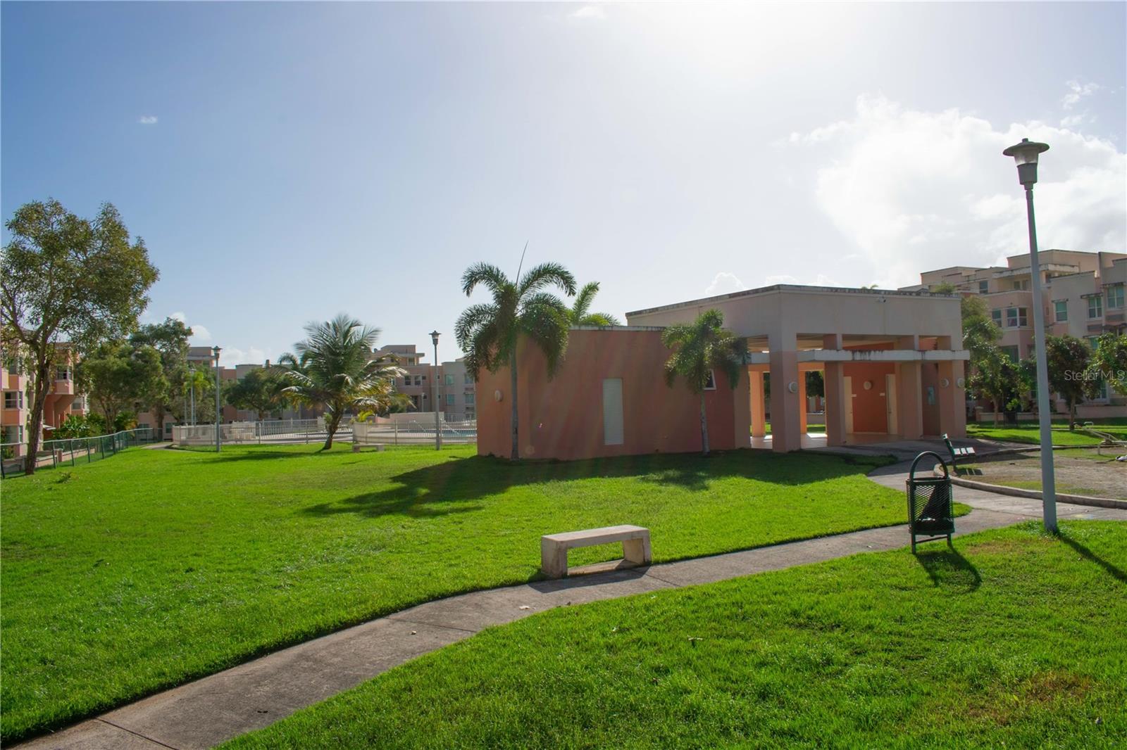 400 GRAN BOULEVARD #1 302