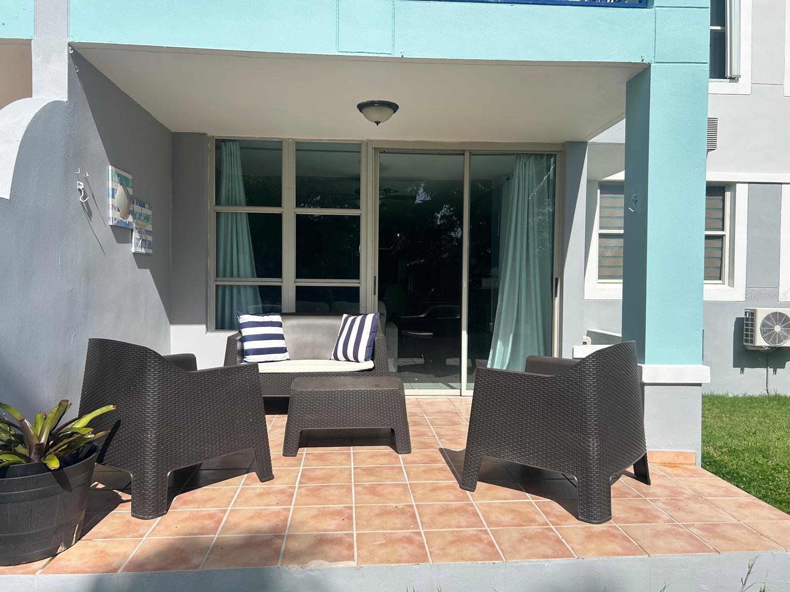 - COND. COSTA BRAVA #24 101