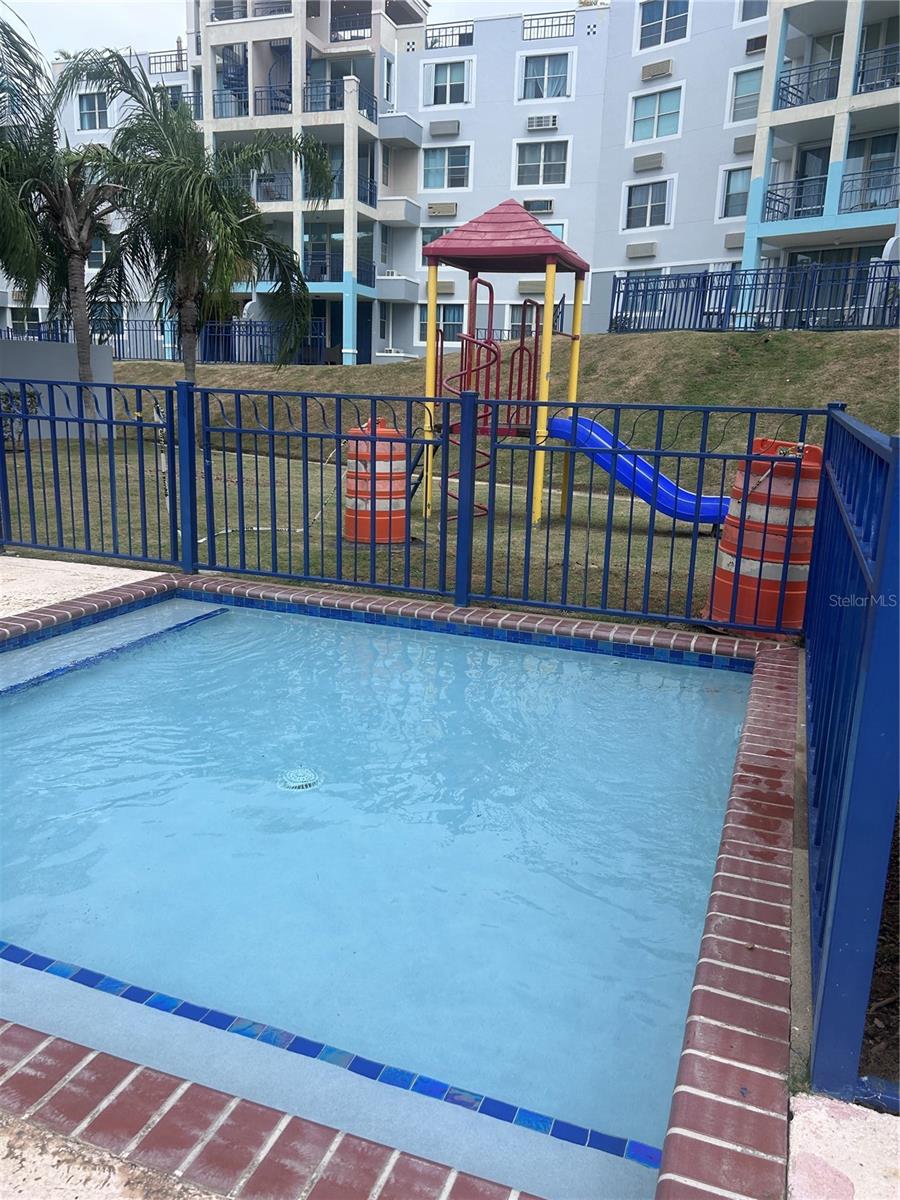 - COND. COSTA BRAVA #24 101