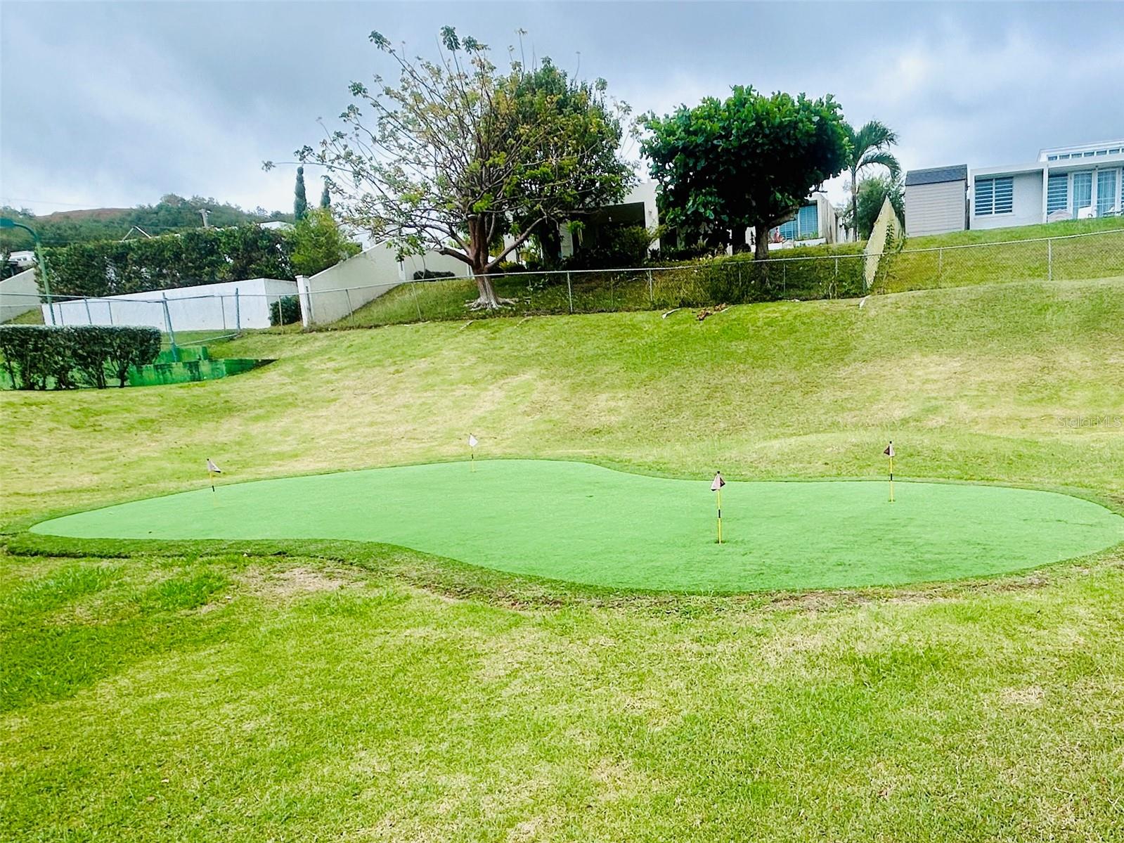 - COND. COSTA BRAVA #24 101