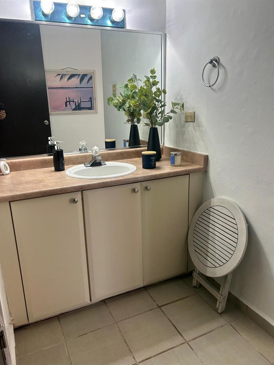 - COND. COSTA BRAVA #24 101