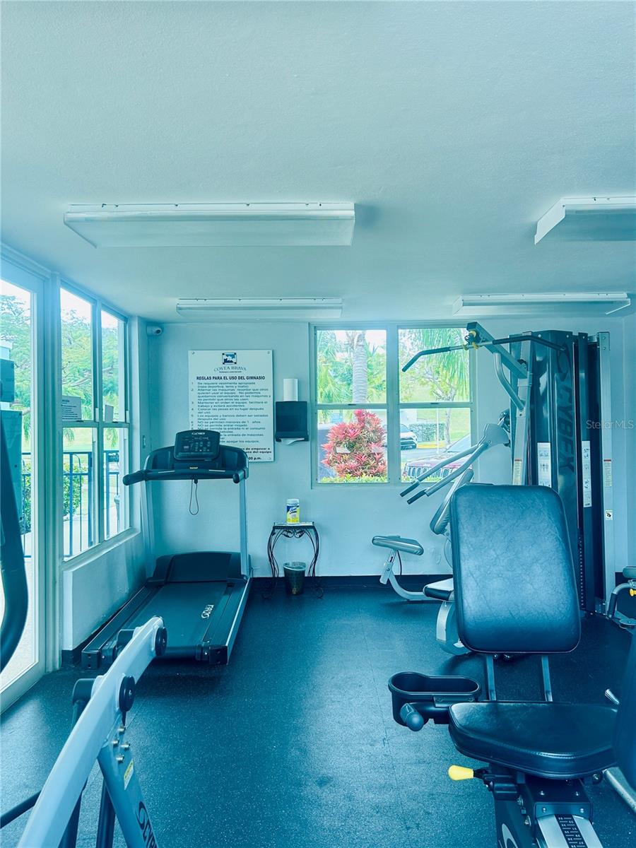 - COND. COSTA BRAVA #24 101