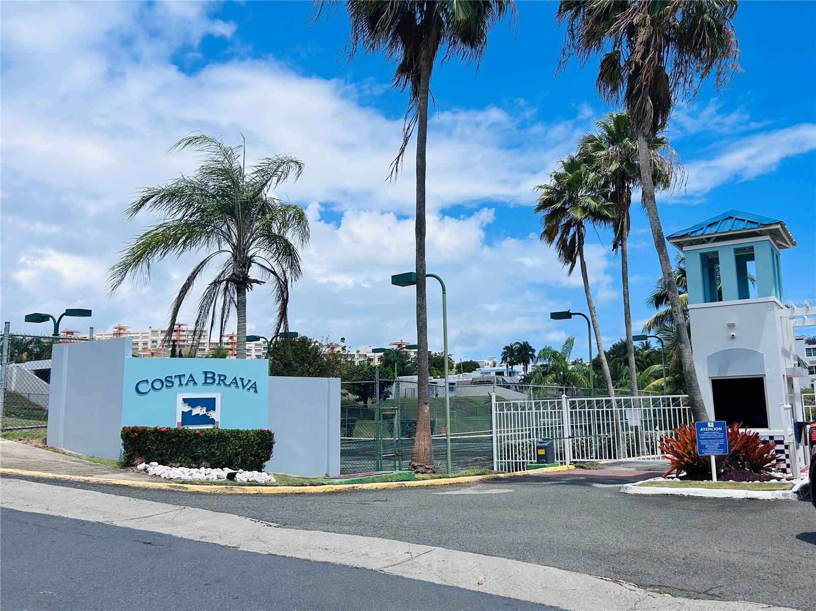 - COND. COSTA BRAVA #24 101