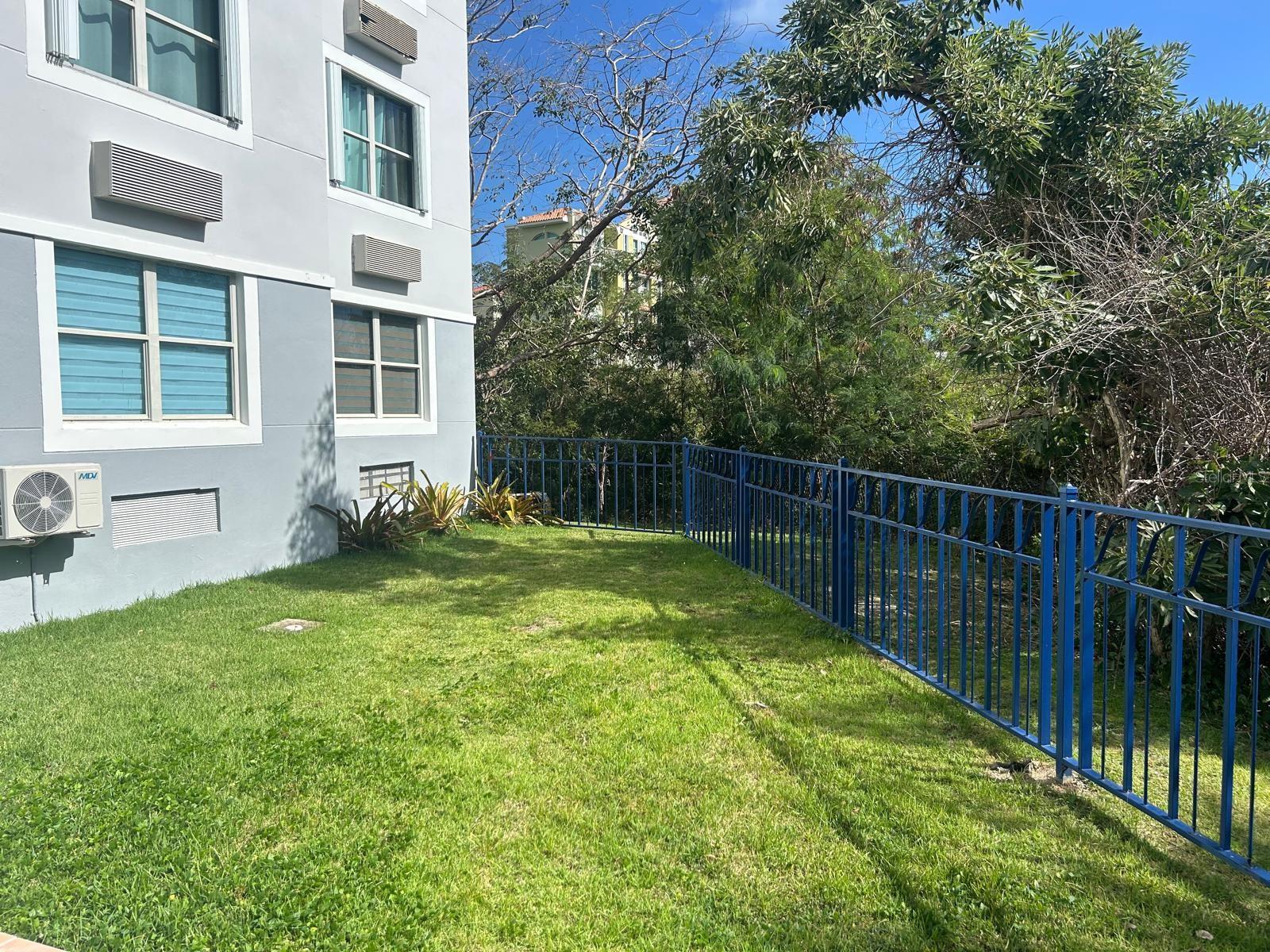 - COND. COSTA BRAVA #24 101