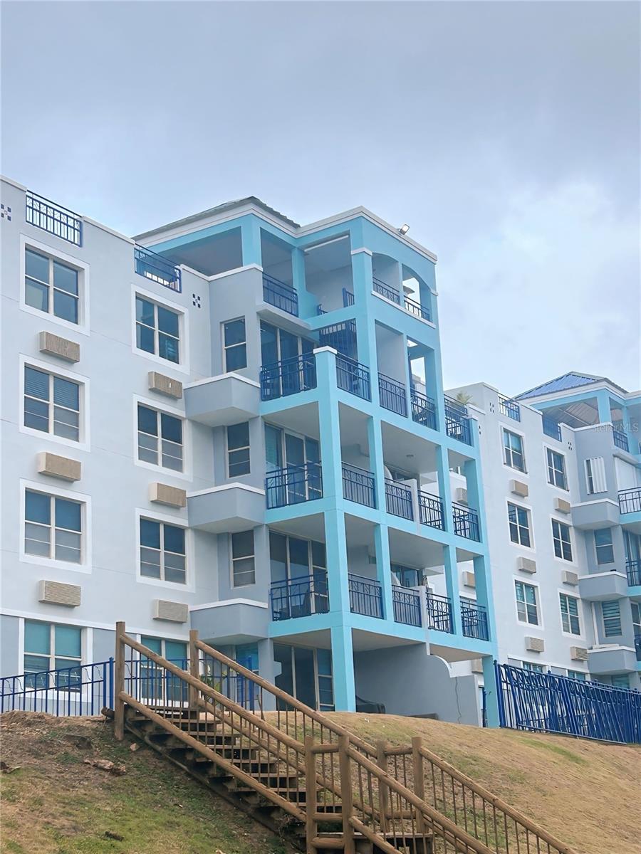 - COND. COSTA BRAVA #24 101