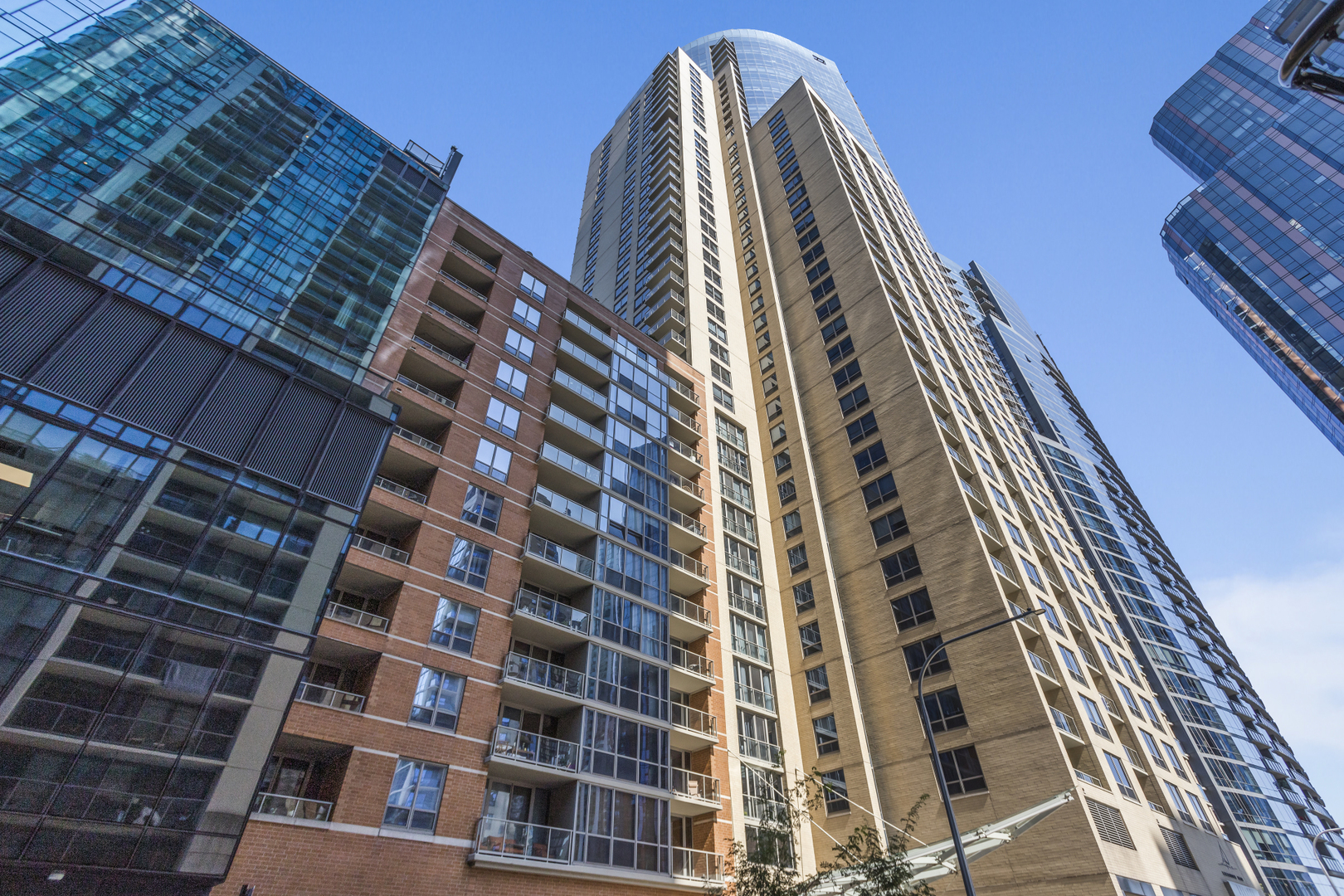 420 E WATERSIDE Drive Unit: 1312
