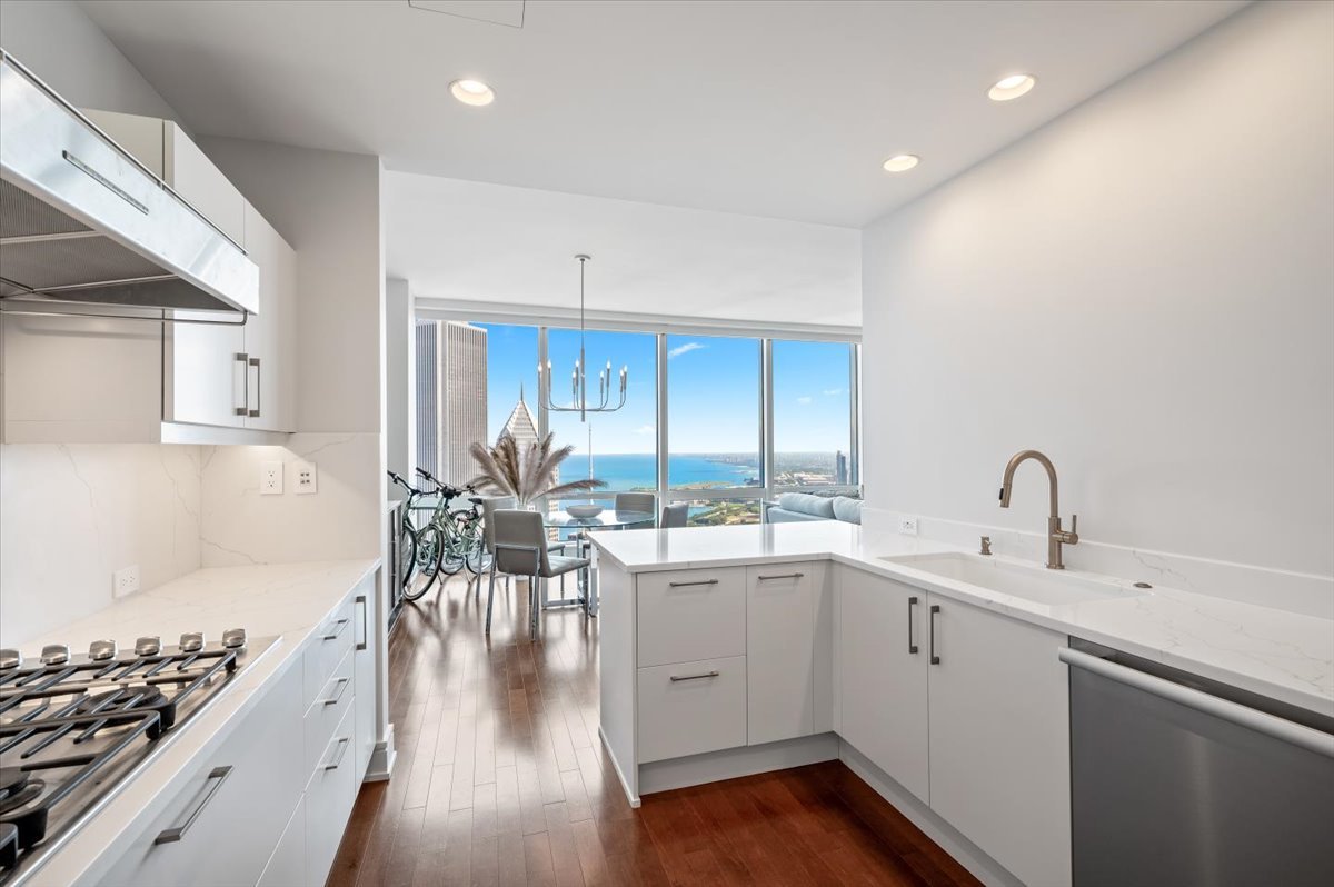 401 N Wabash Avenue Unit: 60F