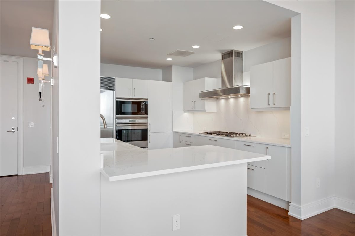 401 N Wabash Avenue Unit: 60F