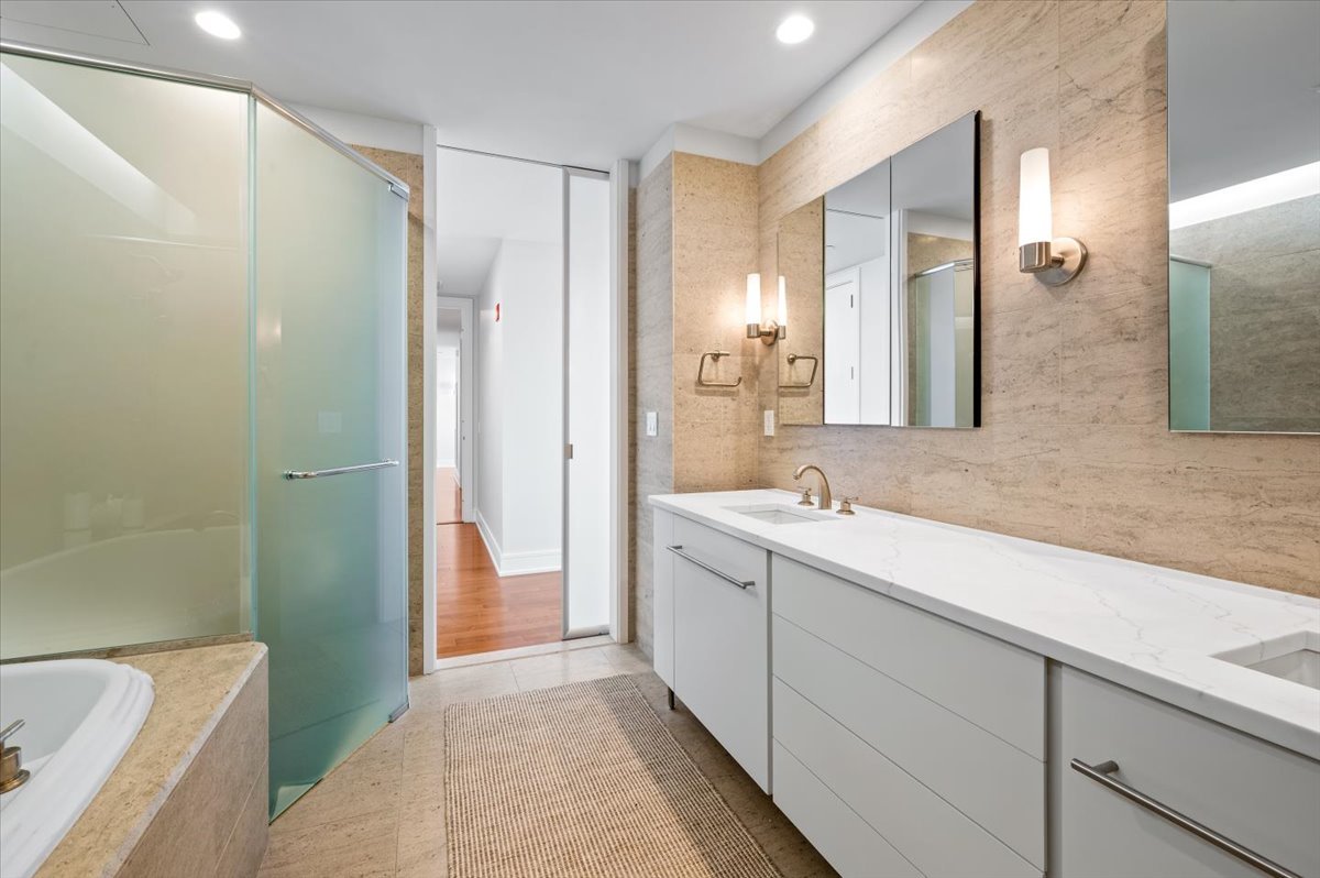 401 N Wabash Avenue Unit: 60F