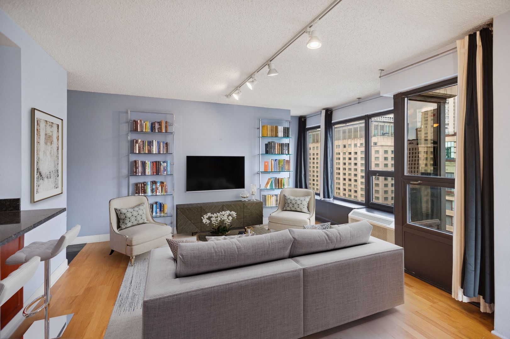 30 E Huron Street Unit: 1702