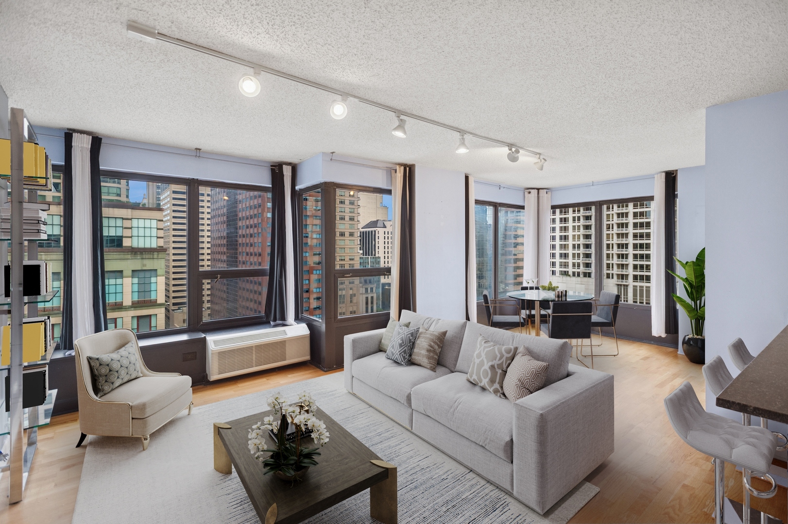 30 E Huron Street Unit: 1702