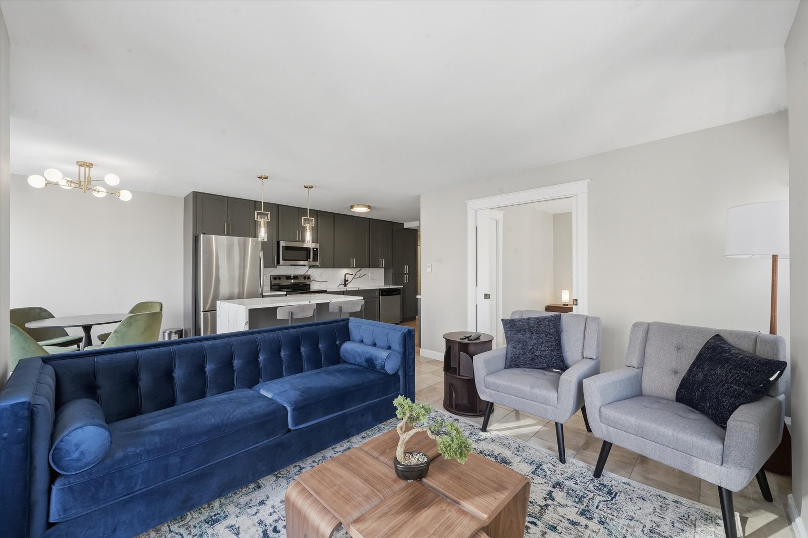 30 E Huron Street Unit: 907