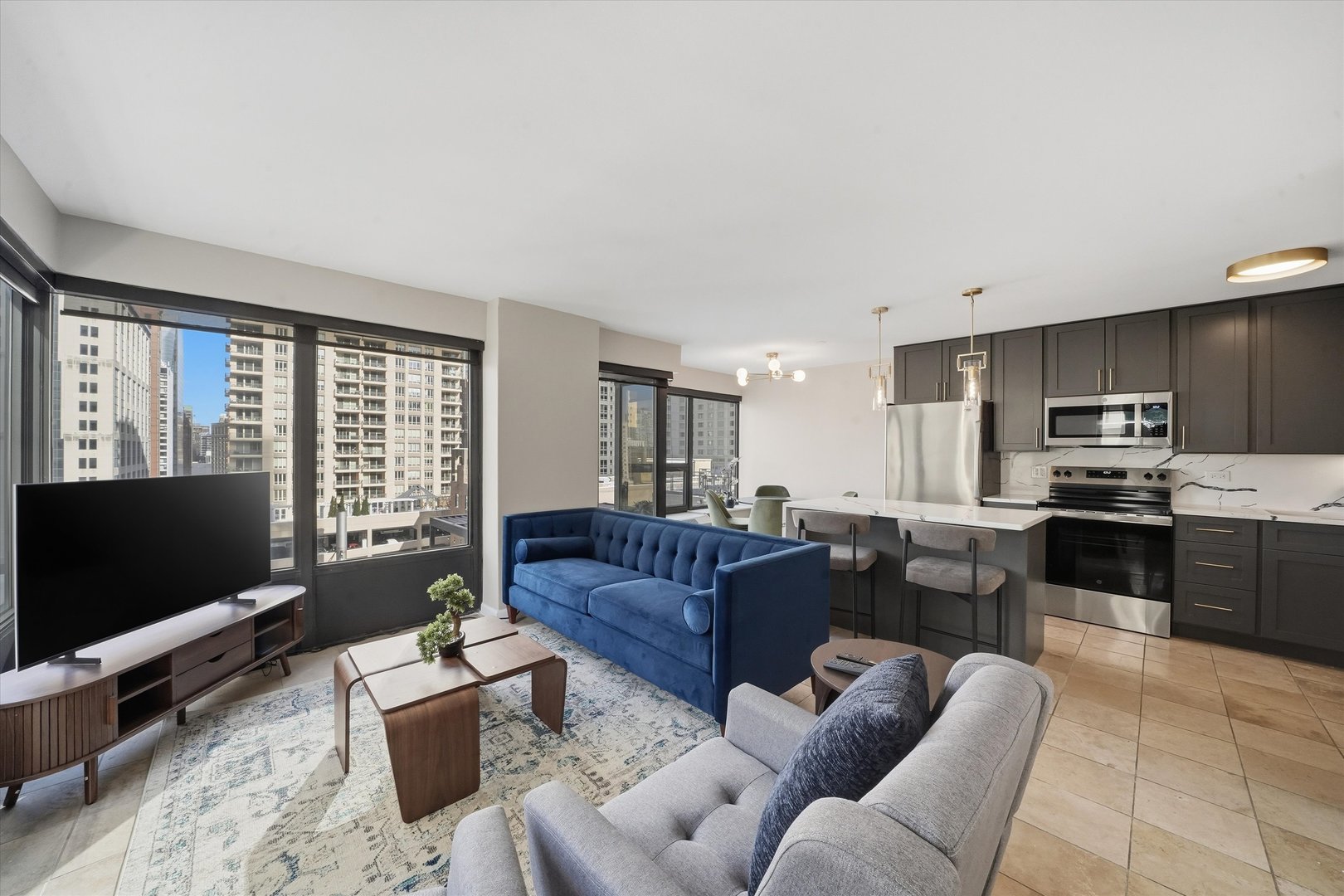 30 E Huron Street Unit: 907