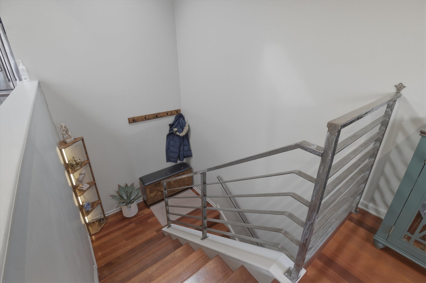 2237 W Washington Boulevard Unit: 3