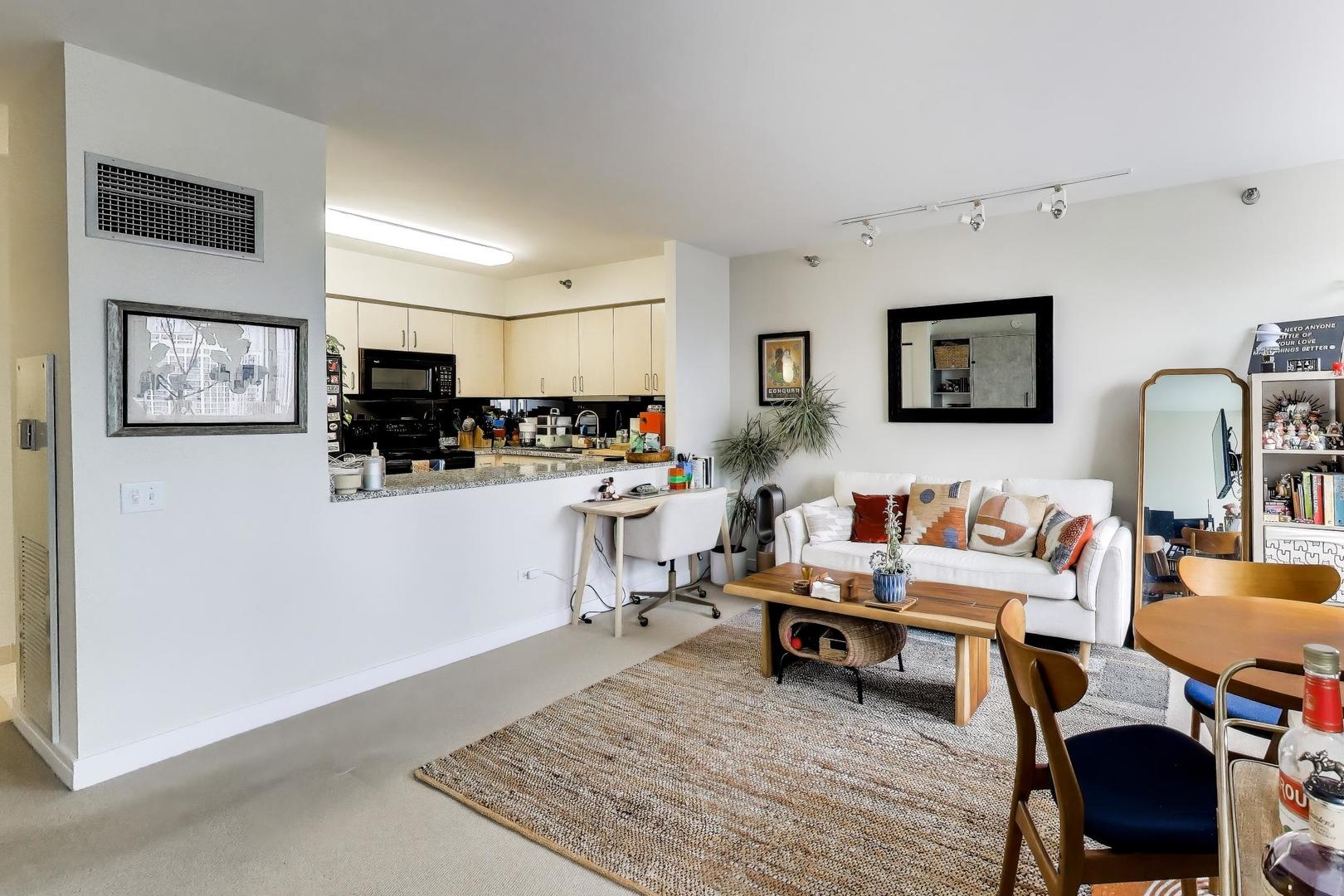 512 N McClurg Court Unit: 3909