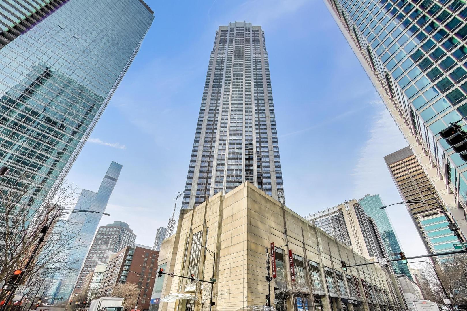 512 N McClurg Court Unit: 3909