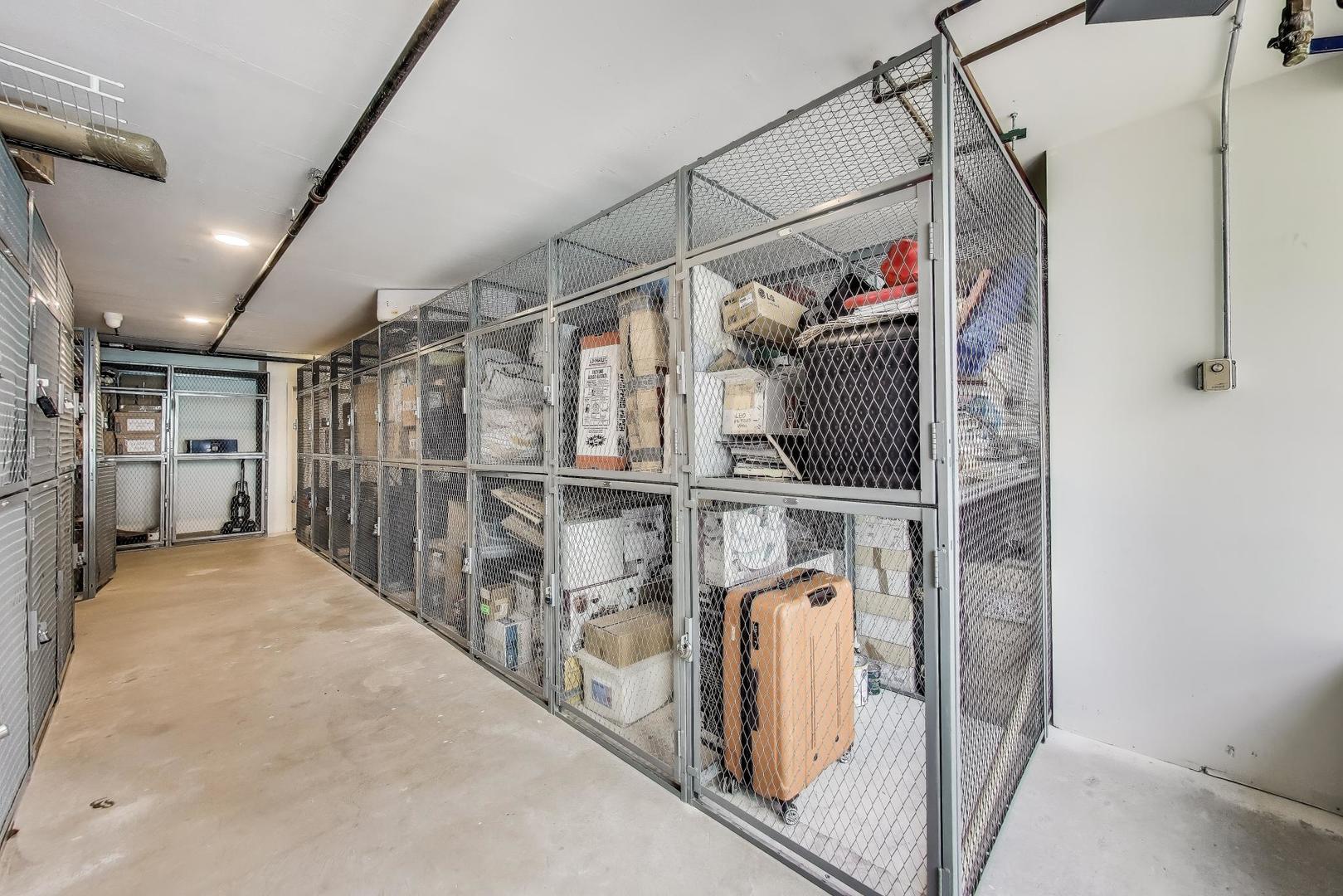 512 N McClurg Court Unit: 3909