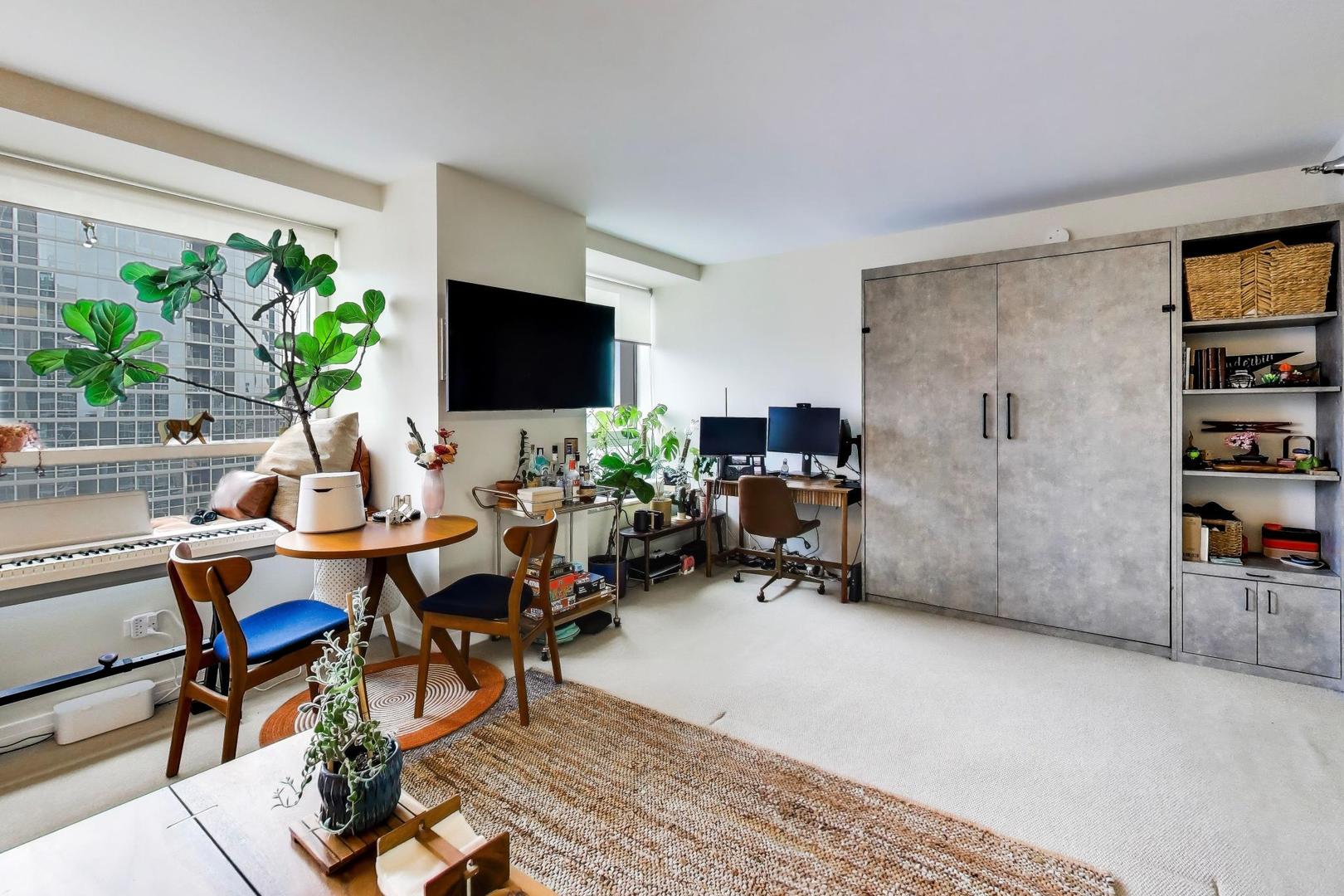 512 N McClurg Court Unit: 3909