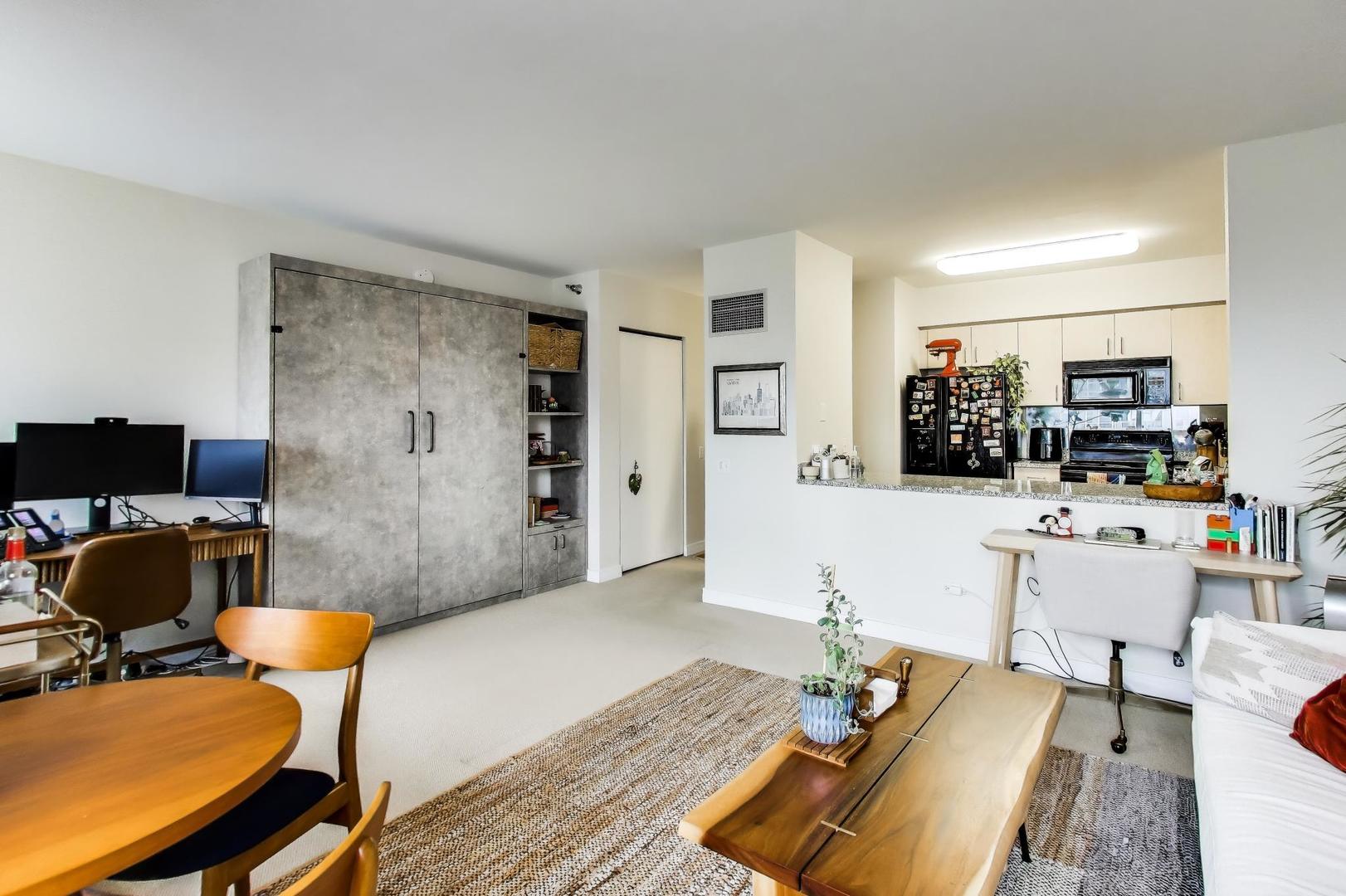 512 N McClurg Court Unit: 3909