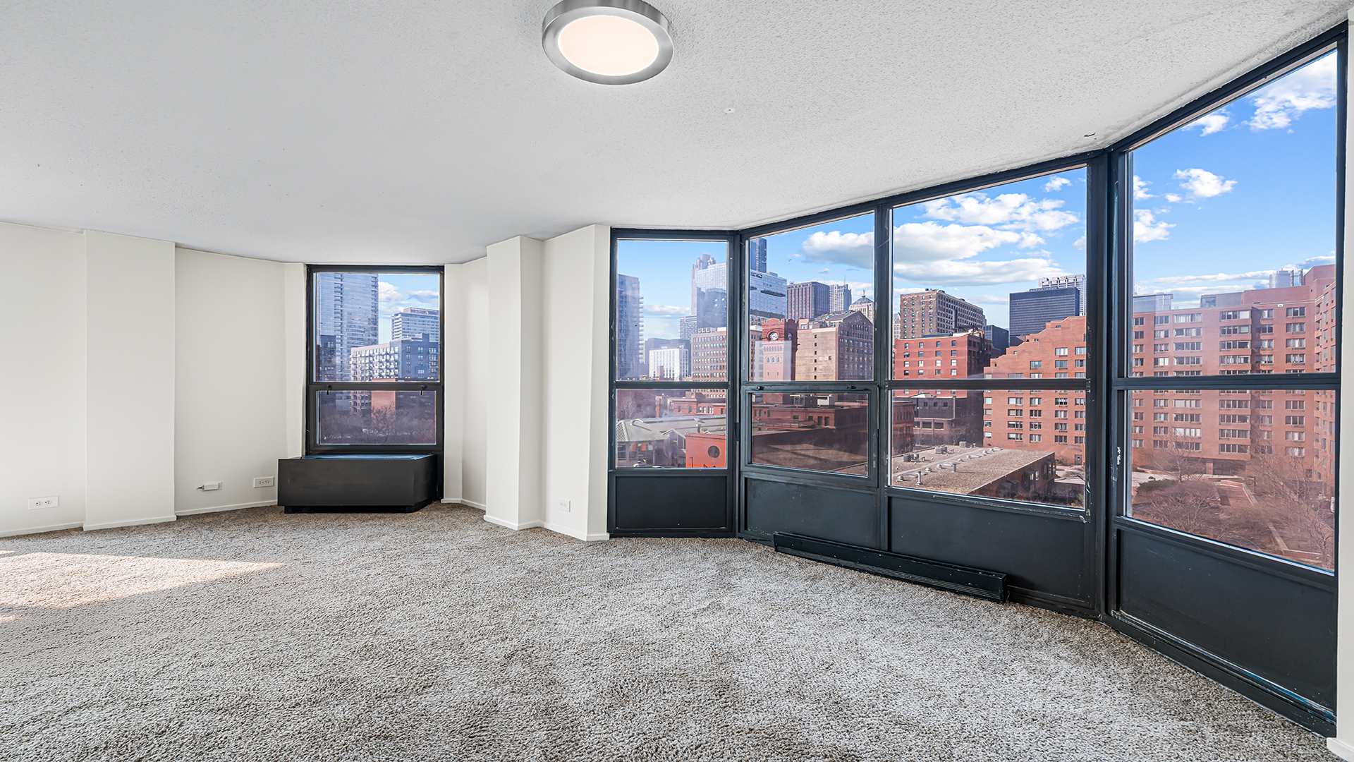 899 S Plymouth Court Unit: 503