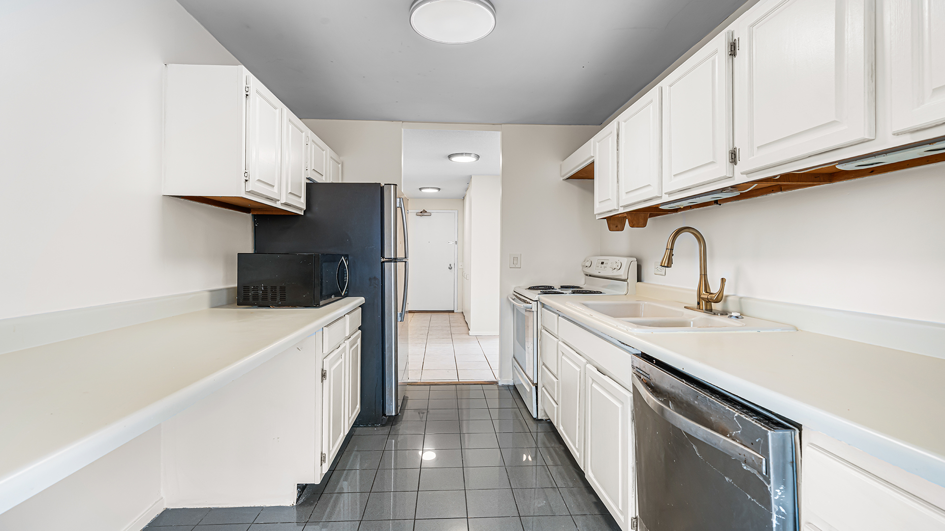 899 S Plymouth Court Unit: 503