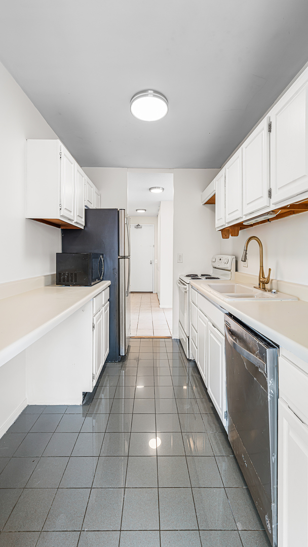 899 S Plymouth Court Unit: 503