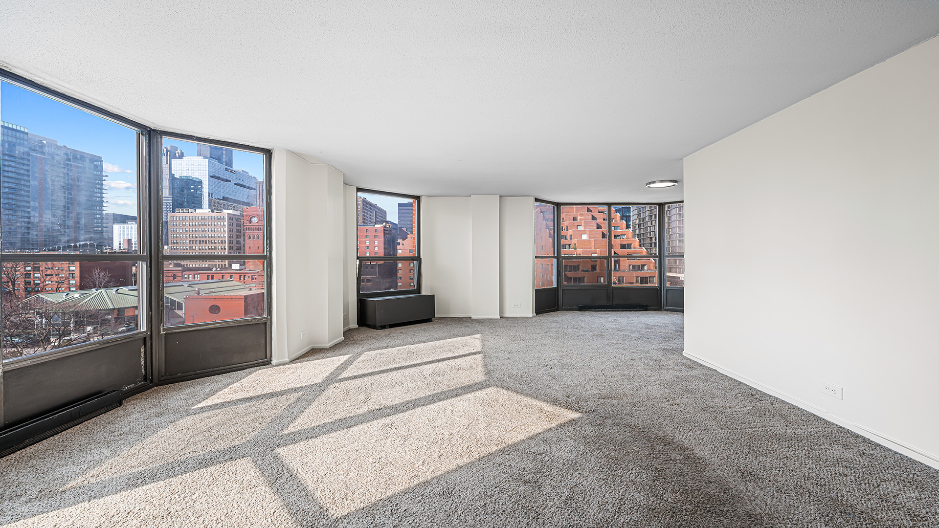 899 S Plymouth Court Unit: 503