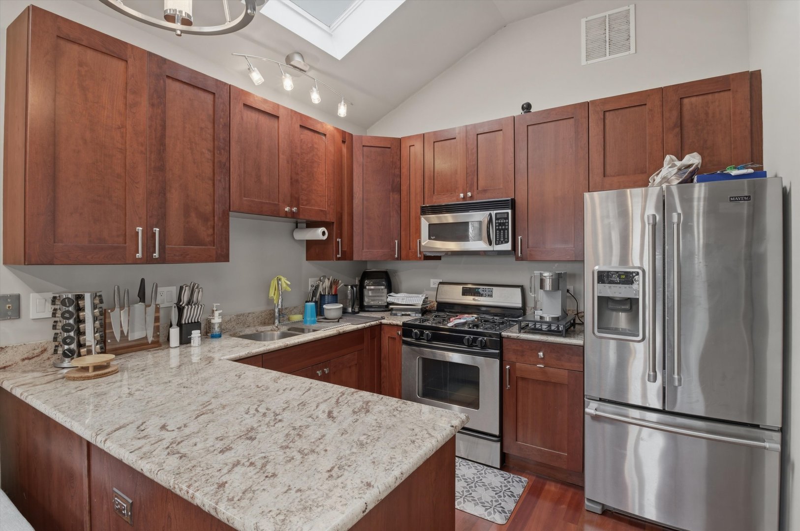 2237 W Washington Boulevard Unit: 3