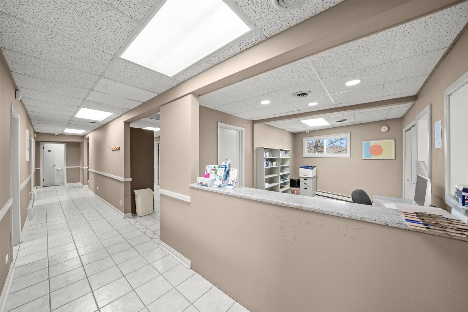 6067 N Northwest Highway