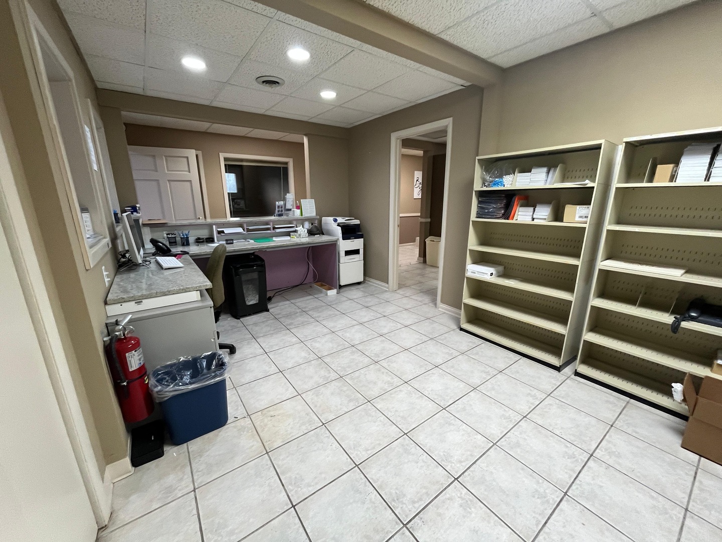 6067 N Northwest Highway