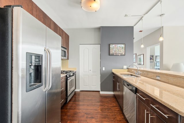 757 N Orleans Street Unit: 1412