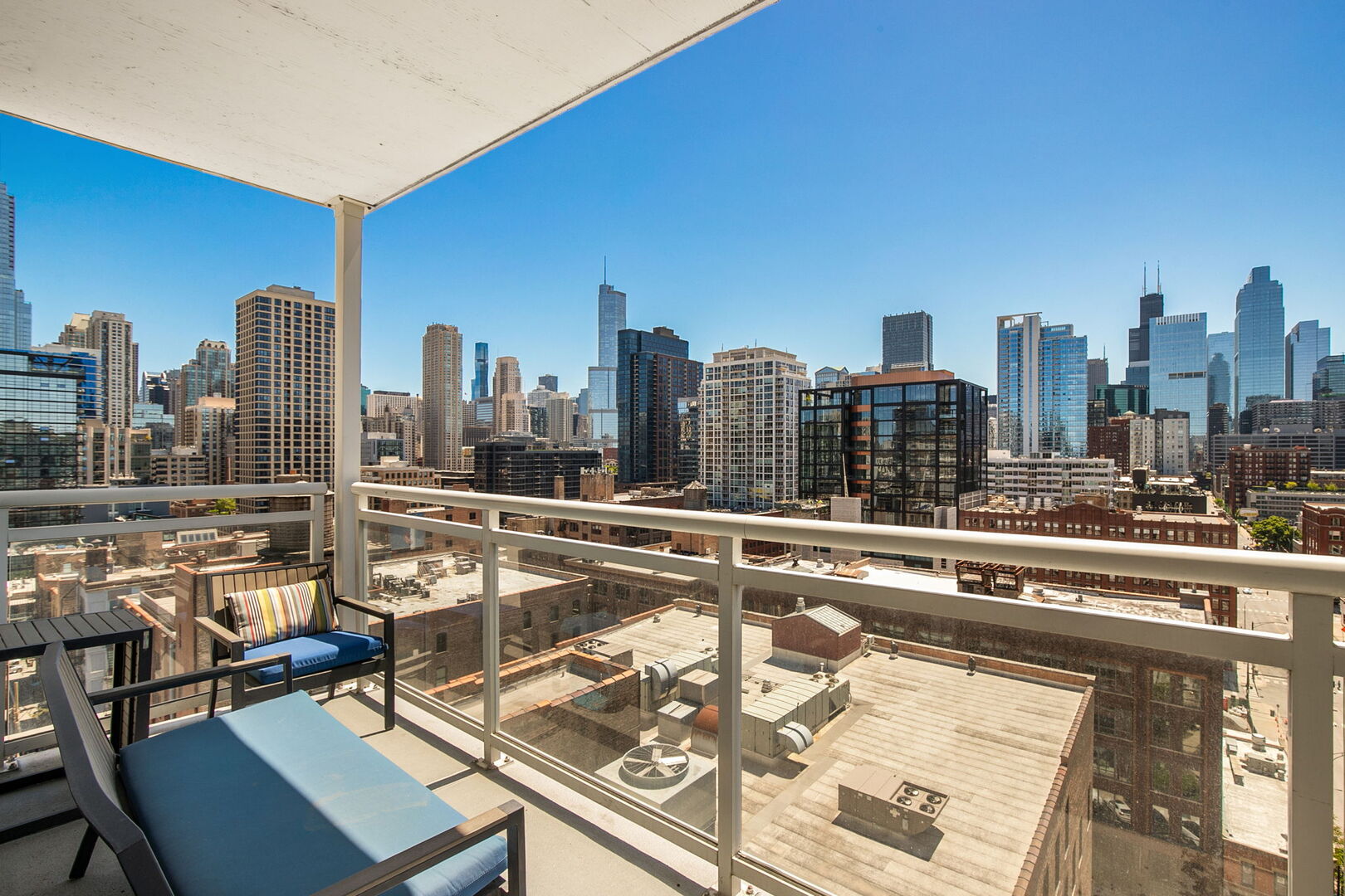 757 N Orleans Street Unit: 1412
