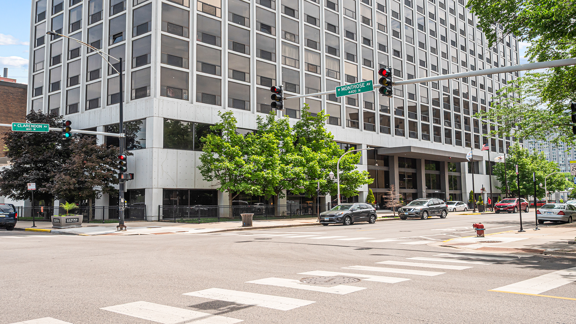 4343 N Clarendon Avenue Unit: 1818