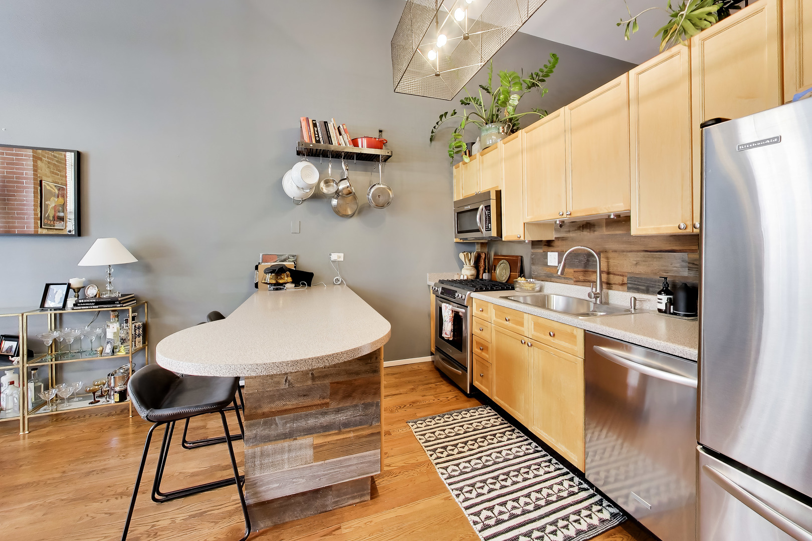 417 S Jefferson Street Unit: 102B